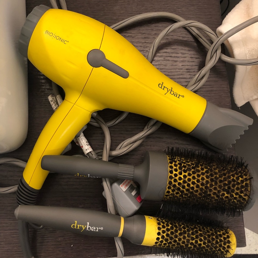 Drybar starter kit bundle!